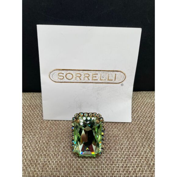 Sorrelli Oversized Green Swarovski Crystal Statement Ring - Picture 7 of 7